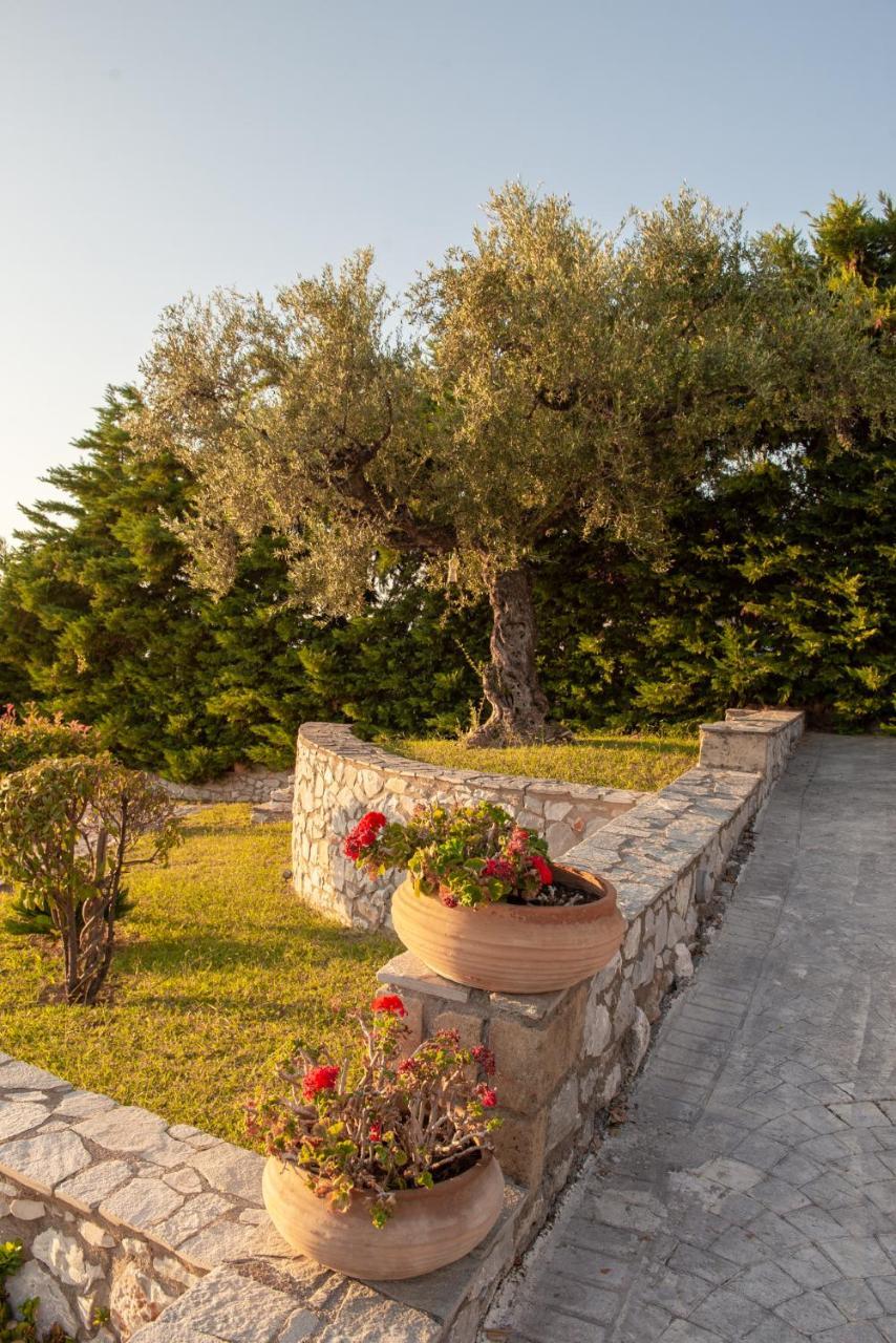 Villa Rebecca Каламата Экстерьер фото